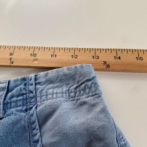 Tommy Hilfiger Denim Shorts Size 26 Front Seam Pockets Jean Blue Chambray Soft - Picture 3 of 8